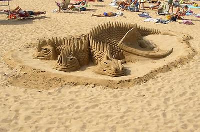 3 Headed Dragon Sand Sculpture