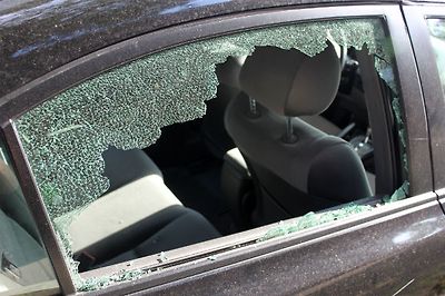 broken car window에 대한 이미지 검색결과