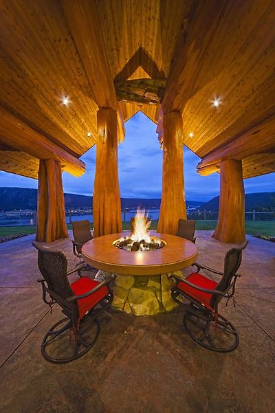 A Luxury Log Home with a Pioneering Spirit (scheduled via http://www.tailwindapp.com?utm_source=pinterest&utm_medium=twpin&utm_content=post145118689&utm_campaign=scheduler_attribution)