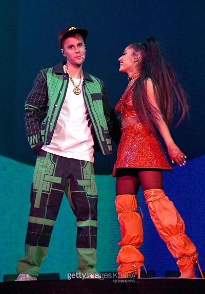 INDIO, CALIFORNIA - APRIL 21: Justin Bieber (L) performs with Ariana Grande at Coachella Stage during the 2019 Coachella Valley Music And Arts Festival on April 21, 2019 in Indio, California. (Photo by Kevin Mazur/Getty Images for AG)
