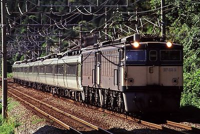 EF63 2 usui.jpg