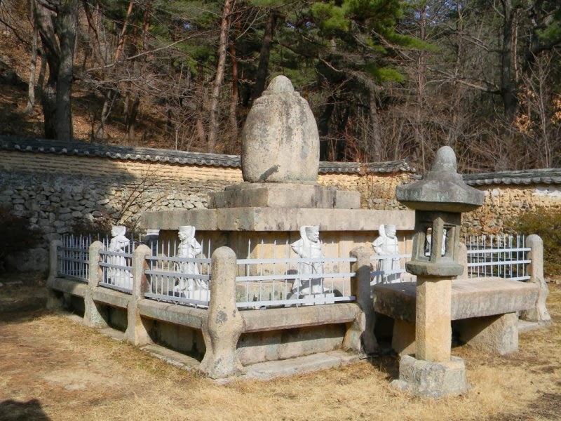용연사 석조계단