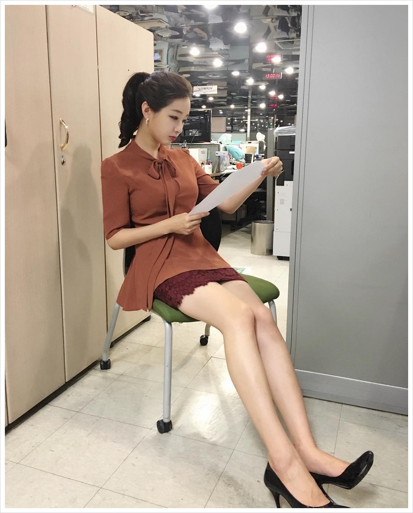 신예지 기상캐스터 몸매 움짤.gif | 인스티즈