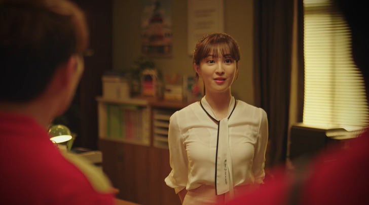 쌉니다 천리마 마트 조미란 대리.gif | 인스티즈