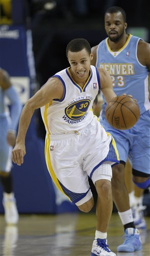 Golden State Warriors Point Guard Stephen Curry (30) Drives