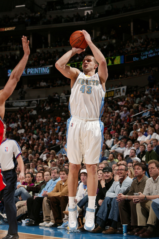 DENVER - JANUARY 25: Linas Kleiza #43 of the Denver Nuggets takes a shot against the New Jersey Nets on January 25, 2008 at the Pepsi Center in Denver, Colorado. NOTE TO USER: User expressly acknowledges and agrees that, by downloading and/or using this Photograph, user is consenting to the terms and conditions of the Getty Images License Agreement. Mandatory Copyright Notice: Copyright 2008 NBAE. (Photo by Garrett W. Ellwood/NBAE/Getty Images)