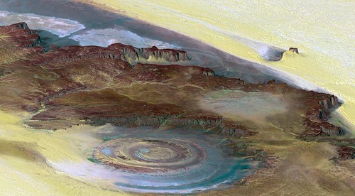 shaileshkthakur님이 촬영한 800px-Richat_Structure_-_SRTM.
