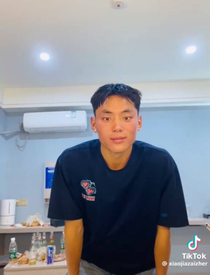잘생겼다고 핫했다는 티벳청년 다른 사진.JPG | 인스티즈