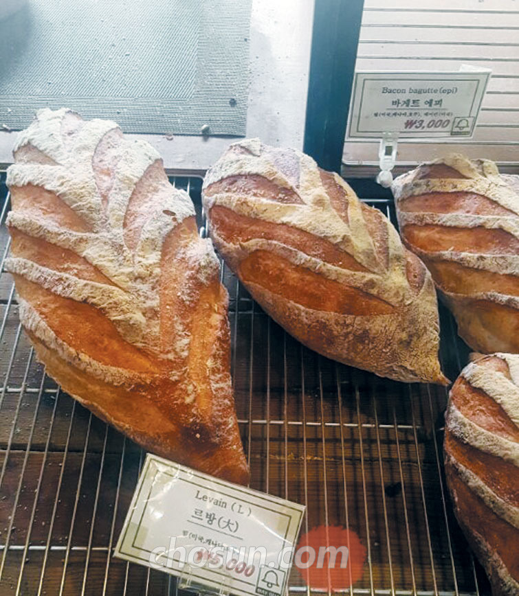 ‘오월의 종’에서 파는 천연 발효빵.