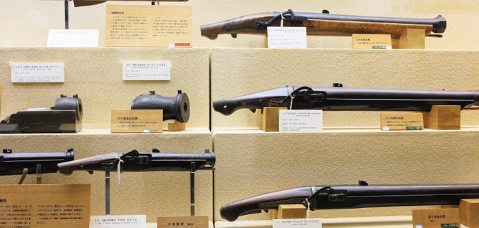 다네가시마 철포박물관에 전시된 각종 총포들. 모두 일본 국산이다.