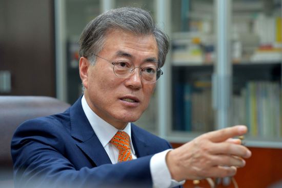 문재인 “대법원, 대선무효소송 빨리 판결내려 의혹 해소시켜야” 기사의 사진