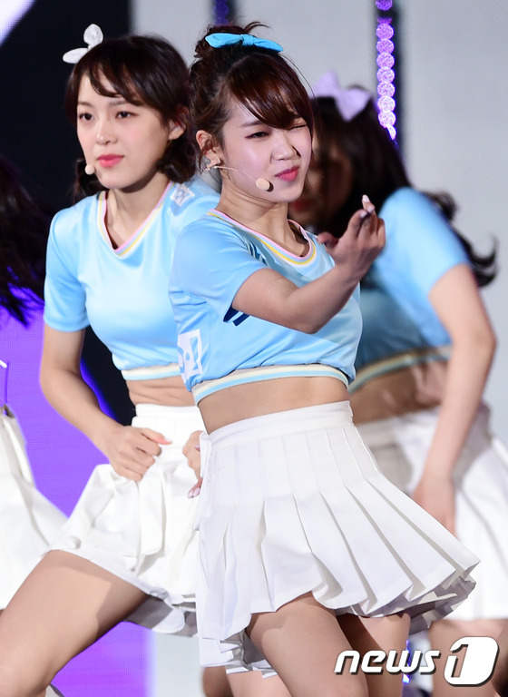 아이오아이 최유정, '치명적인 윙크~' 아이오아이 최유정, '치명적인 윙크~'