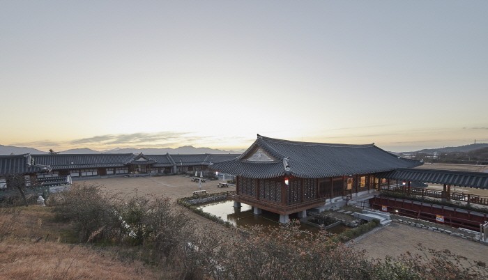 전남 영암 소재 한옥호텔 '영산재' 전경. (사진=위드이노베이션 제공)