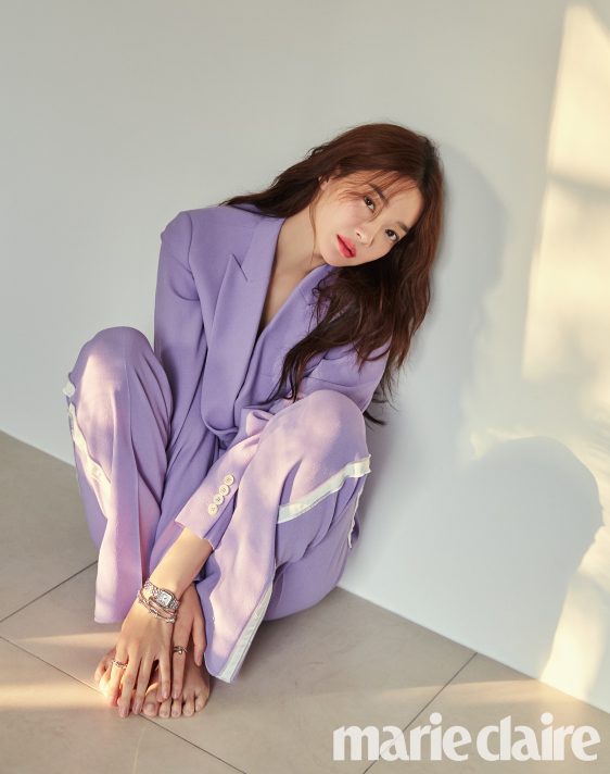 신민아 까르띠에 신민아화보 골드구스