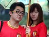 恒大女球迷雨中助阵
