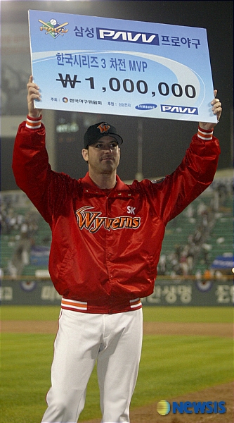 한국시리즈 3차전 MVP 로마노