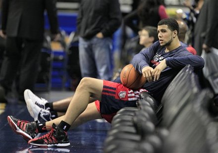 New Jersey Nets' Jordan Williams (20) Takes