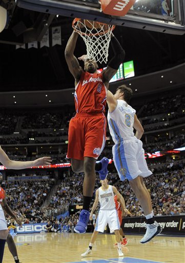 Los Angeles Clippers Center DeAndre Jordan (6) Dunks