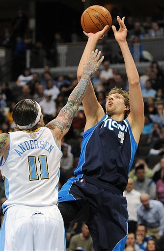 Dallas Mavericks Forward Dirk Nowitzki (4), Of Germany, Shoots