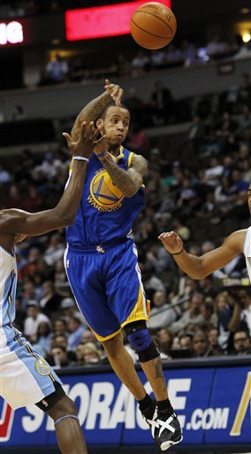 Golden State Warriors Guard Monta Ellis (8) Passes