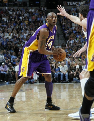 Los Angeles Lakers Guard Kobe Bryant Works