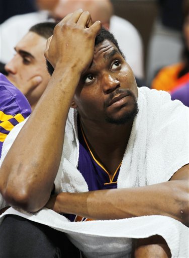 Los Angeles Lakers Center Andrew Bynum Looks