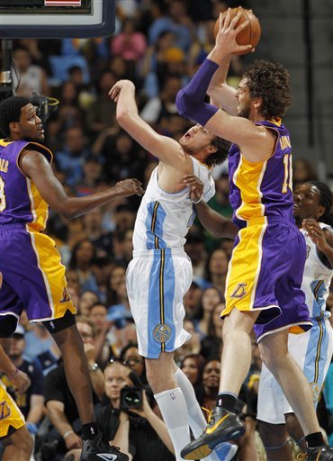 Los Angeles Lakers Forward Pau Gasol, Right, Of Spain, Pulls