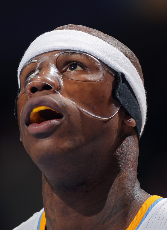 Al Harrington #7 Of The Denver Nuggets Wears