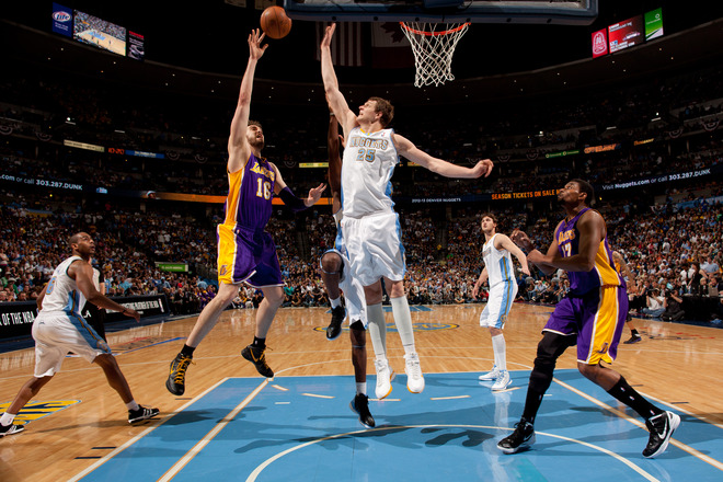 Pau Gasol #16 Of The Los Angeles Lakers Shoots