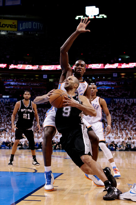 Tony Parker #9 Of The San Antonio Spurs Drives