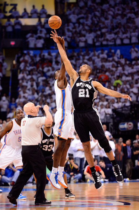 Tim Duncan #21 Of The San Antonio Spurs Tips