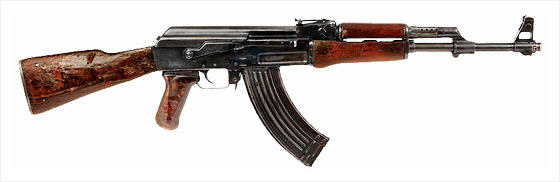 StG44의 우수한 성능에 착안하여 소련은 1947년 AK-47을 개발하여 보병주력화기로 채용하게 되었다.