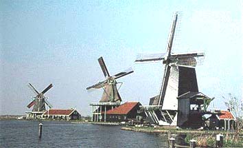 네덜란드의 상징 풍차. 지금은 관광용으로 전시