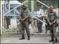 Soldiers at house of Prime Minister Laisenia Qarase