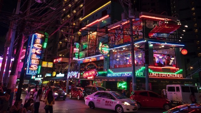Spot-HuaweiNight-06.jpg
