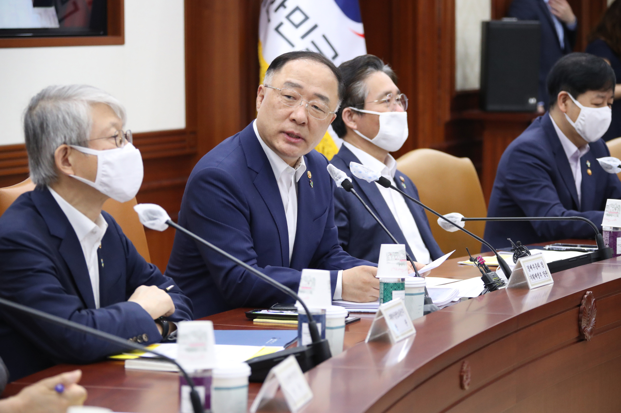 Deputy Prime Minister and Finance Minister Hong Nam-ki. (Yonhap)