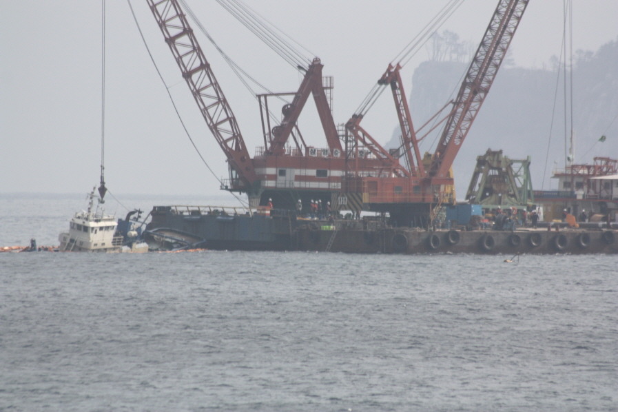 Hyunwoo Tugboat