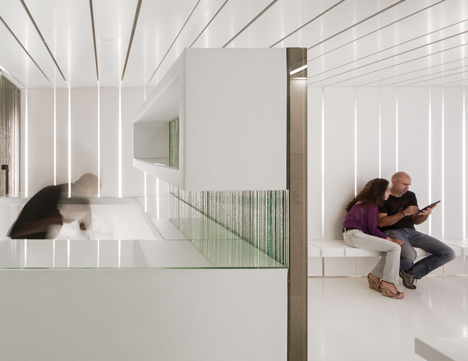 Dental Clinic by MMV Arquitecto Dental Clinic by MMV Arquitecto
