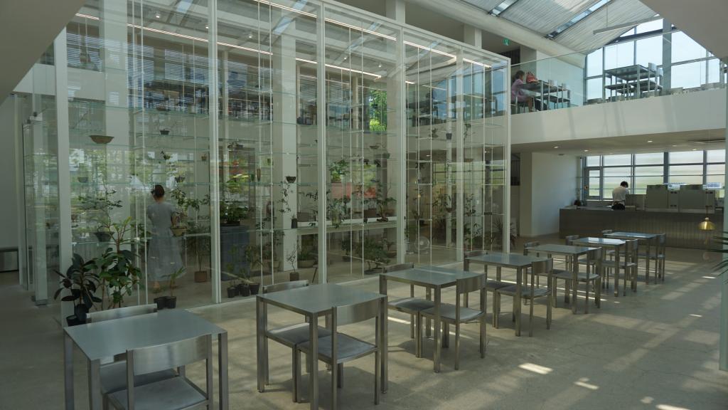 대화와 쉼이 오가는 공간16