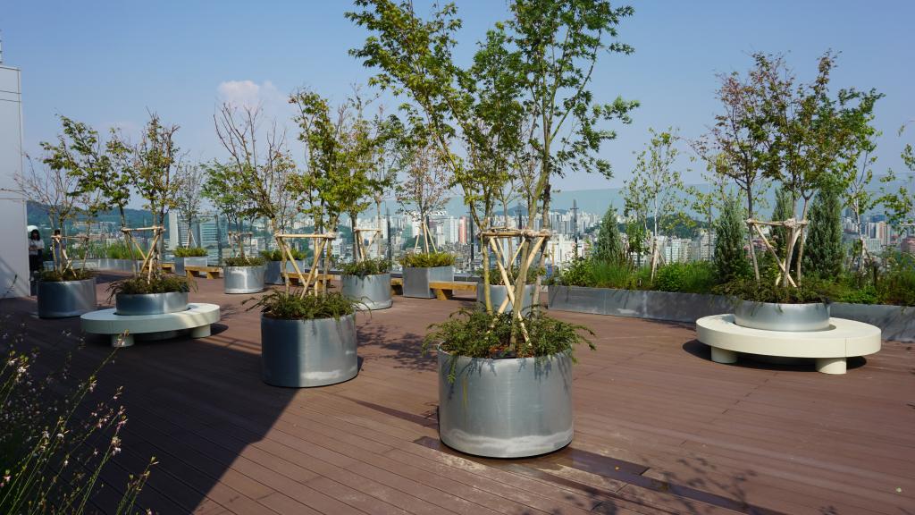 대화와 쉼이 오가는 공간61