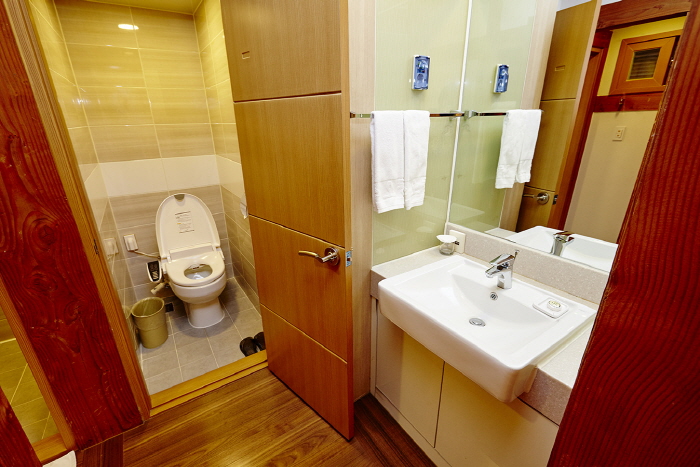 여수_한옥호텔오동재_전통한실침대룸_욕실_04