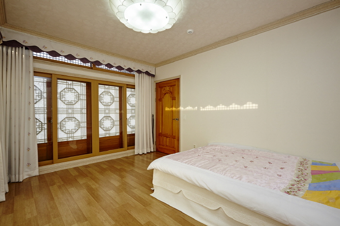 16_양평_아델라한옥_해관_방4_03