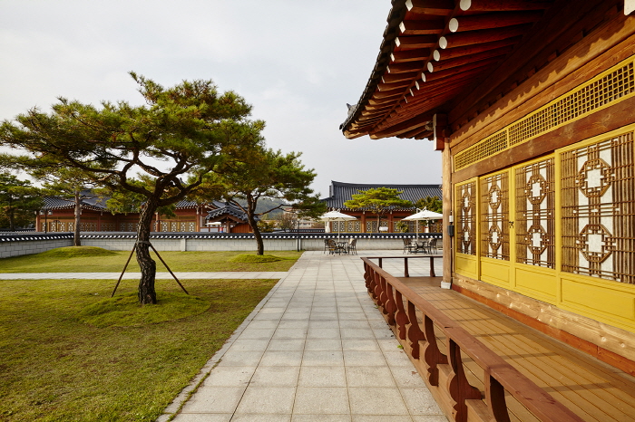 아델라한옥_해관_입구