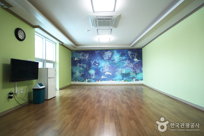 청림천문대에서는 별을 관측한 뒤 숙박도 가능하다.