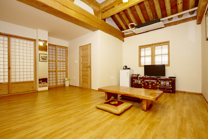 고창읍성한옥마을_숭덕재3