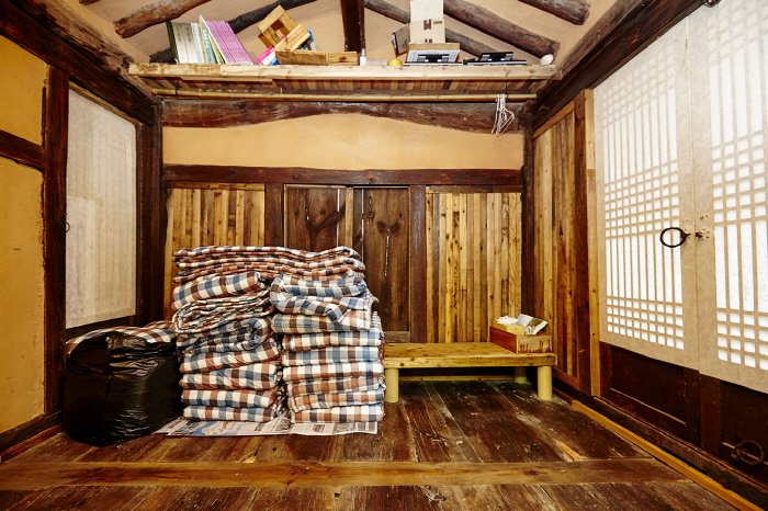 16_영덕_마골댁_사랑방_마루_04