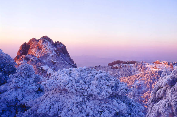 黄山峰雪美