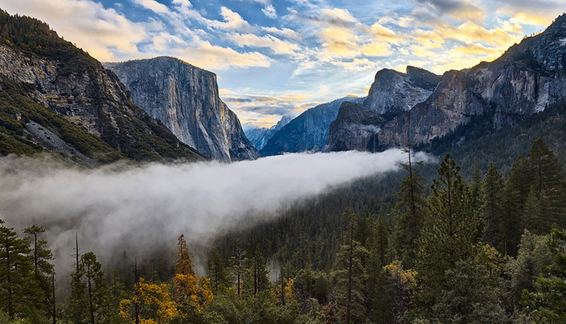 entrance-to-yosemite-national-park-california