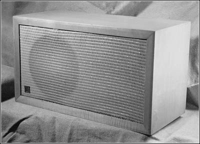 모델 AR-1W