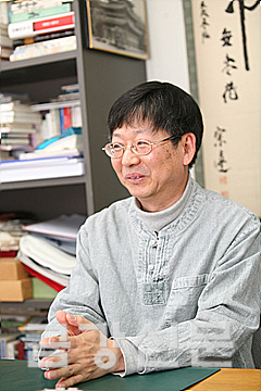 박영재 서강대 물리학과 교수 및 재가수행단체인 '선도회' 지도법사